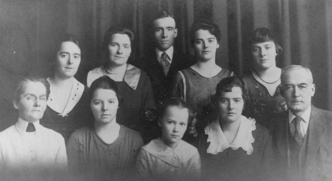William -A-Gibson-Family-0a.jpg (47965 bytes)