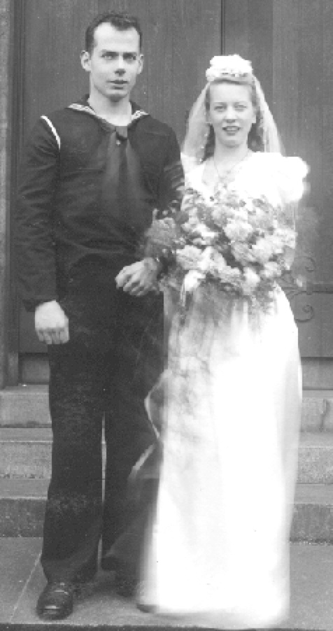 E-G wedding 09Feb1946.jpg (101681 bytes)